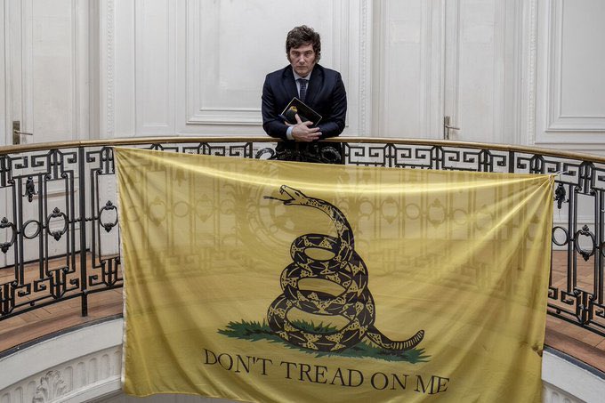 DON'T TREAD ON ME